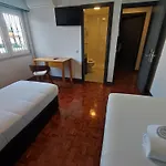 Гостевой дом Airport Gal Olivais Conforto, Terraco E Localizacao Premium Nos Olivais Лиссабон