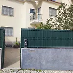 Airport Gal Olivais Conforto, Terraco E Localizacao Premium Nos Olivais Pensión Lisboa