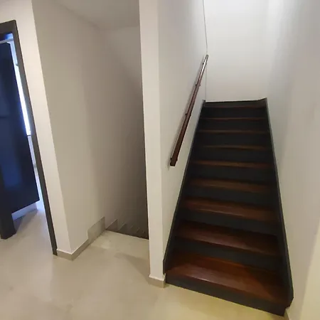 Airport Gal Olivais Conforto, Terraco E Localizacao Premium Nos Olivais Affittacamere