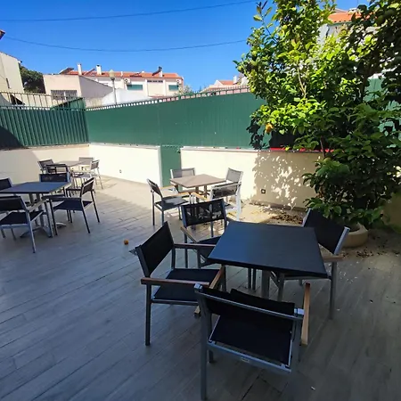 Airport Gal Olivais Conforto, Terraco E Localizacao Premium Nos Olivais Affittacamere