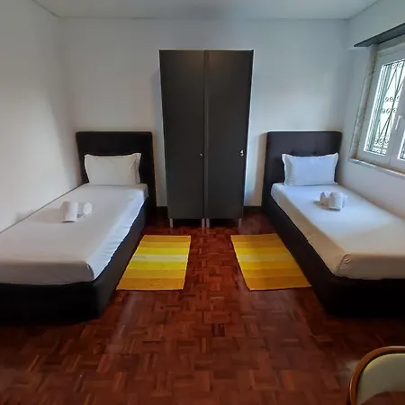 Airport Gal Olivais Conforto, Terraco E Localizacao Premium Nos Olivais Affittacamere