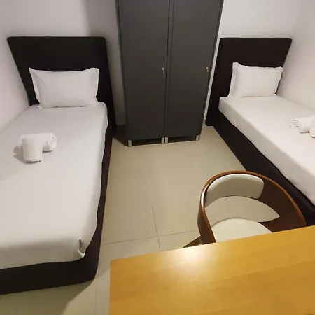 Affittacamere Airport Gal Olivais Conforto, Terraco E Localizacao Premium Nos Olivais *