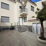 Penzion Airport Gal Olivais Conforto, Terraco E Localizacao Premium Nos Olivais *